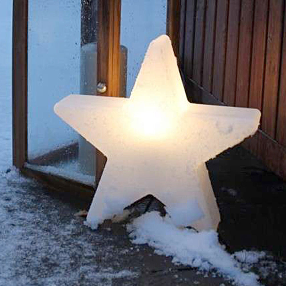 Lampe d’extérieur en acrylique blanc en forme d’étoile — Fumeterre
