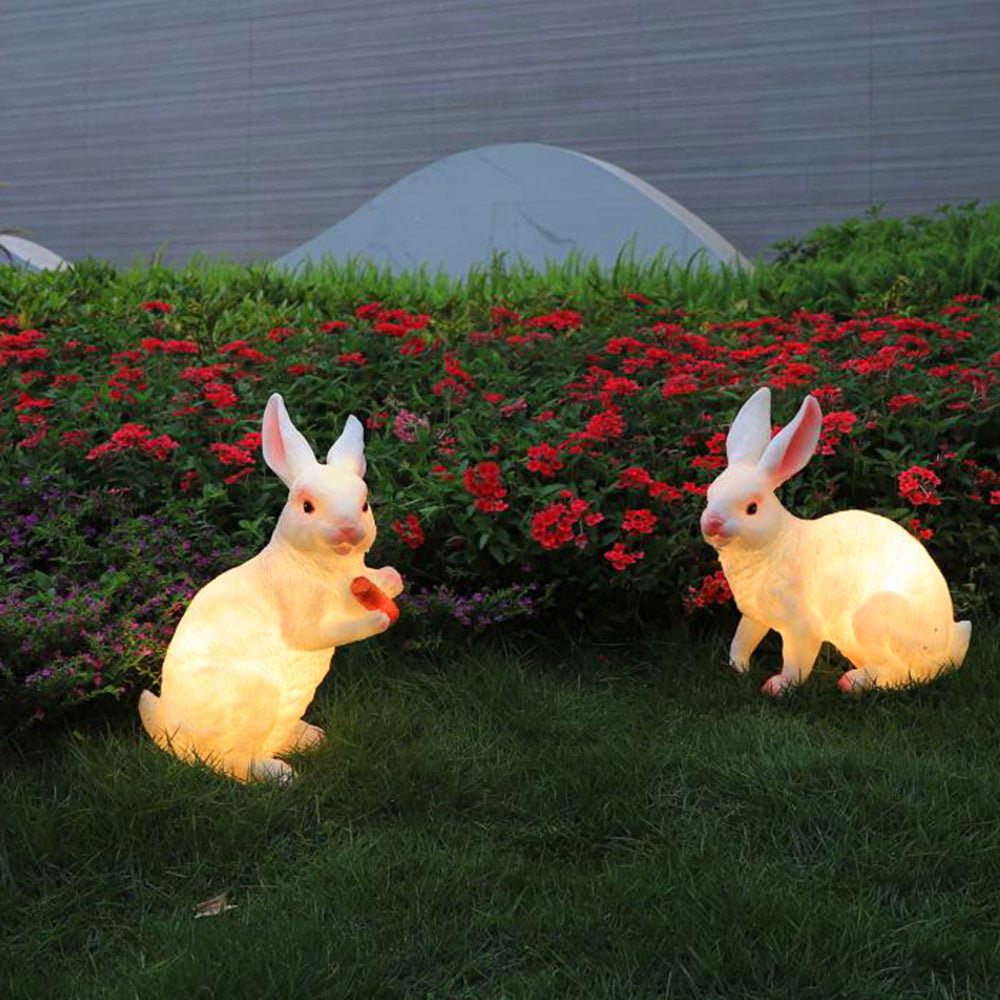 Lampe de jardin à poser en résine en forme de lapin — Gorgone