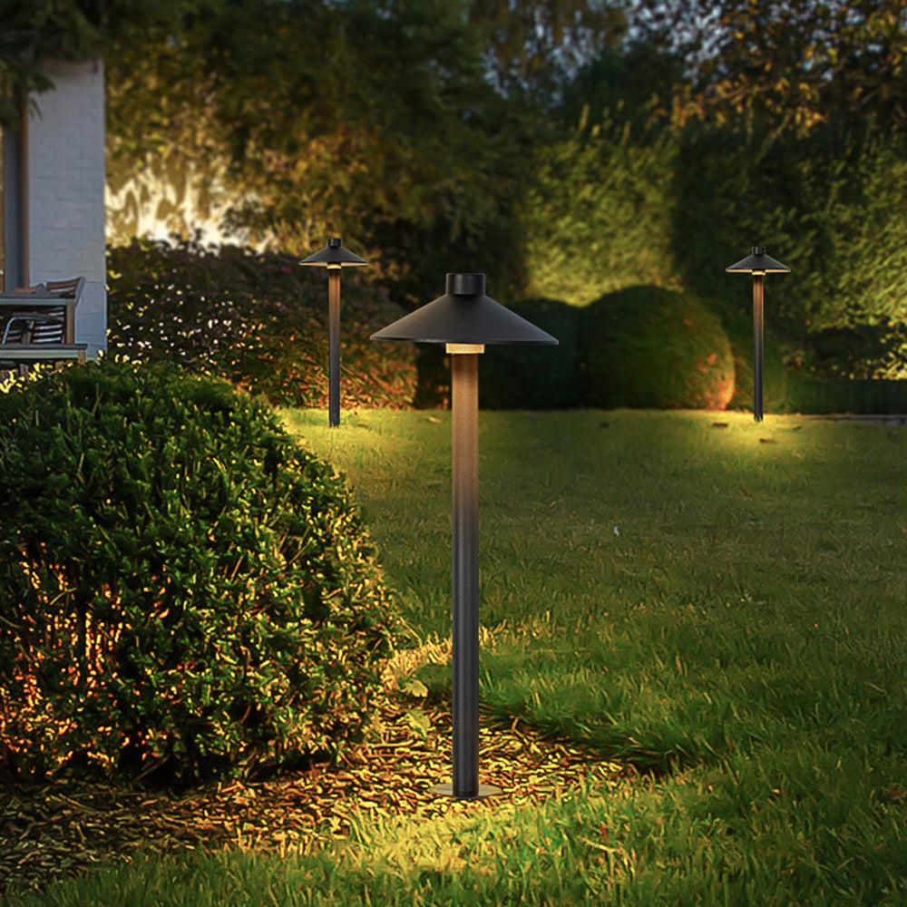 Borne de jardin à piquet en métal noir à chapeau conique — Glaïeul