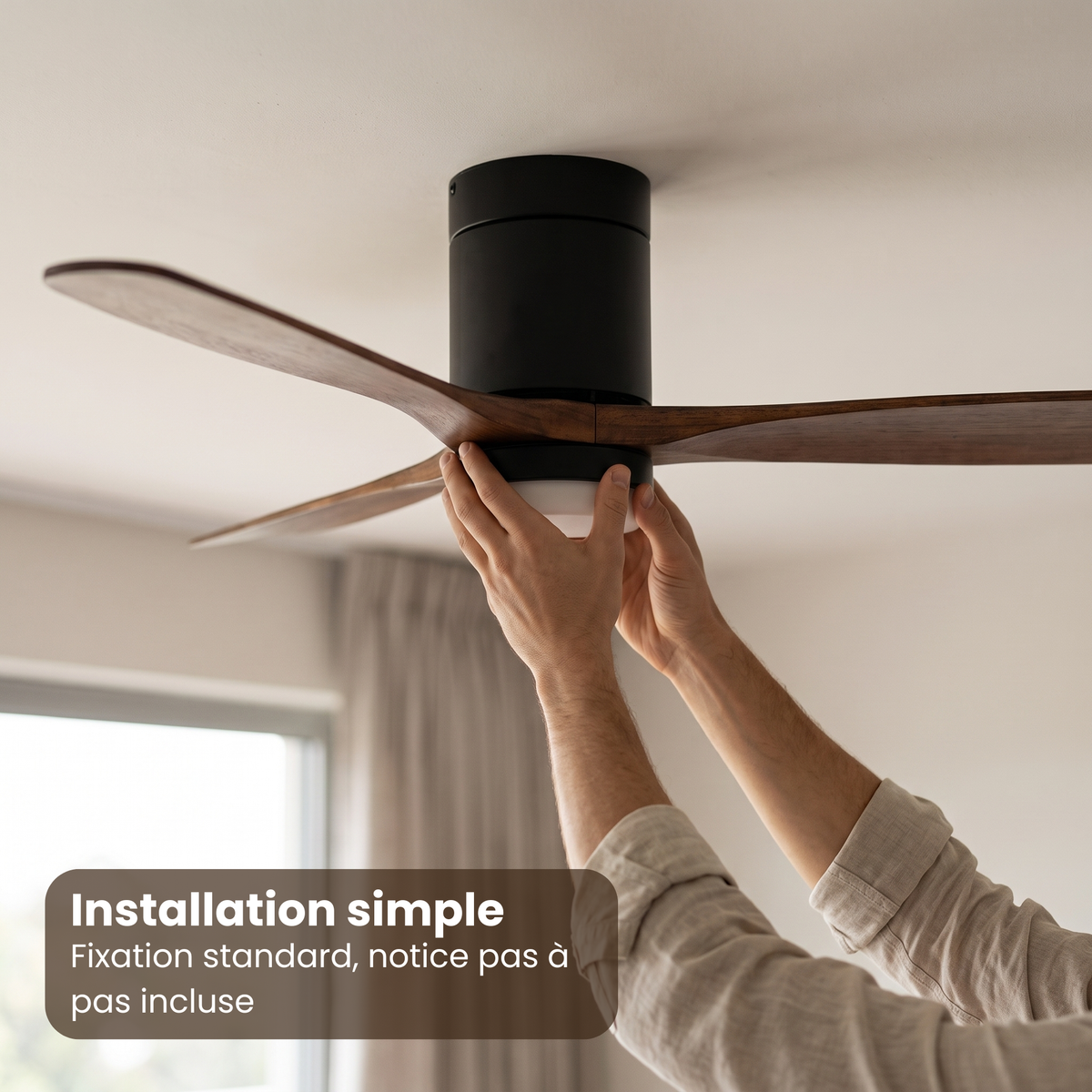 Ventilateur de plafond plat en noyer et cylindre noir mat — Arabesque