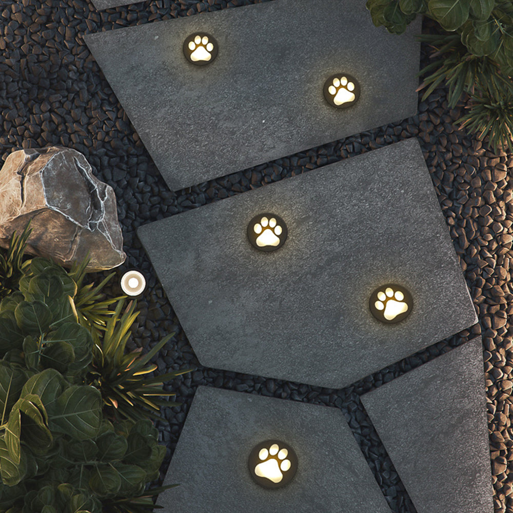 Spot de sol encastré en métal motif patte de chat — Gaufrure