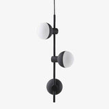 Suspension moderne à LED en métal noir avec trois boules en verre Chandelier