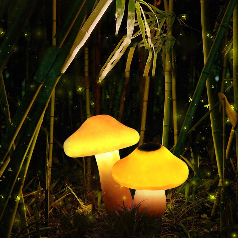 Lampe de jardin en forme de champignon en résine orange — Rondelle