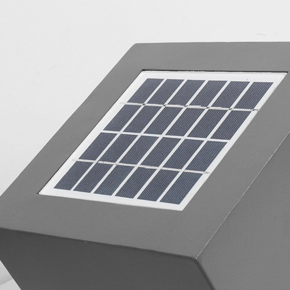 Borne cubique en métal anthracite à fente lumineuse — Reinette