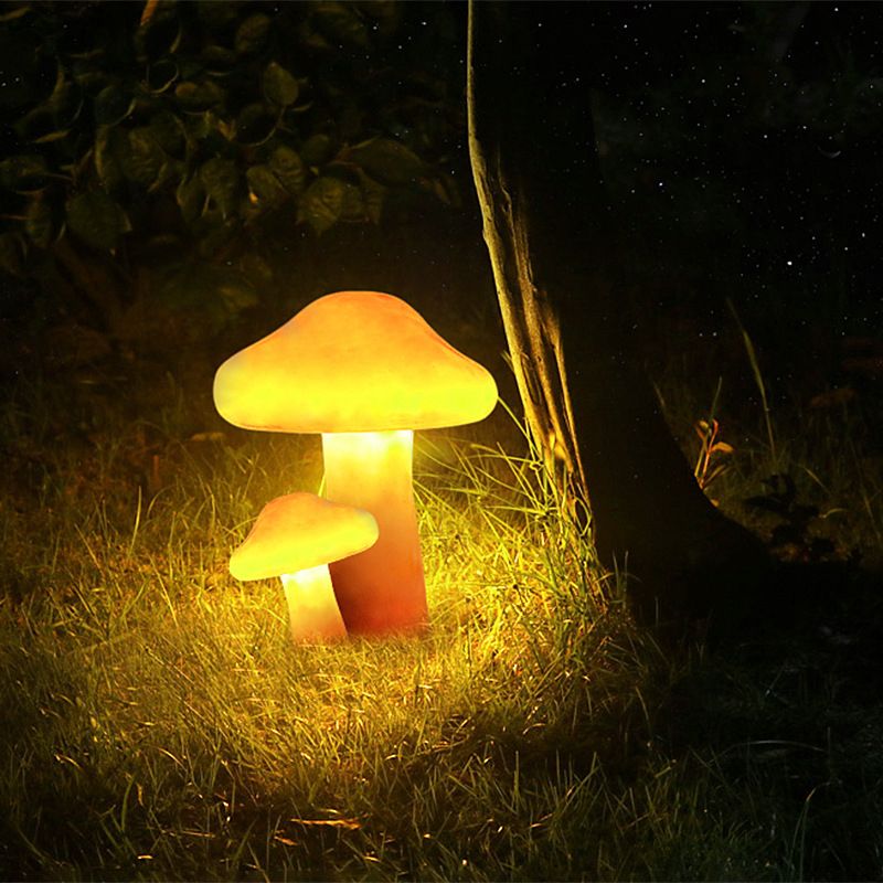 Lampe de jardin en forme de champignon en résine orange — Rondelle