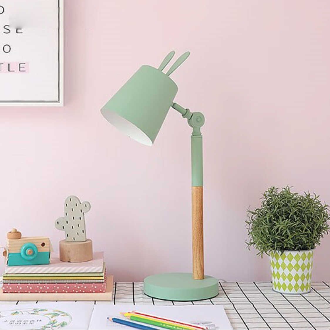 Lampe de bureau ou chevet colorée à oreilles de lapin Rabbit