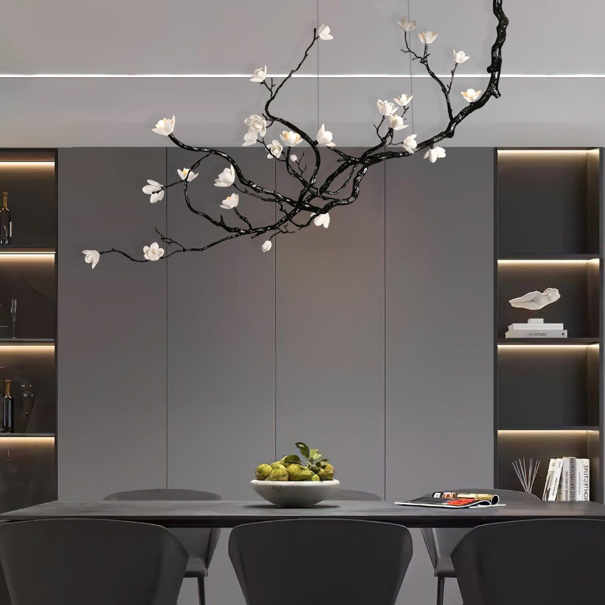 Lustre branche noire et fleurs en céramique blanche — Mauve