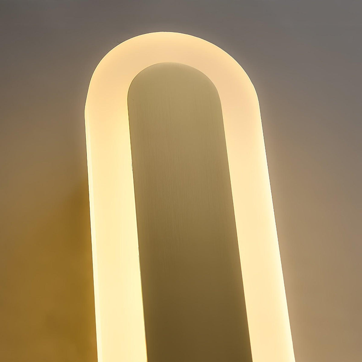 Applique murale LED oblongue en laiton et acrylique — Jachère