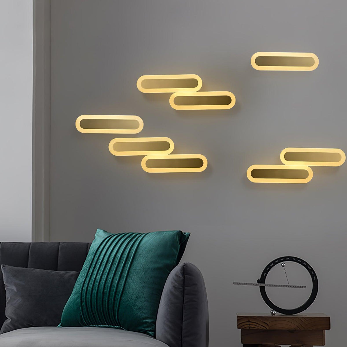 Applique murale LED oblongue en laiton et acrylique — Jachère