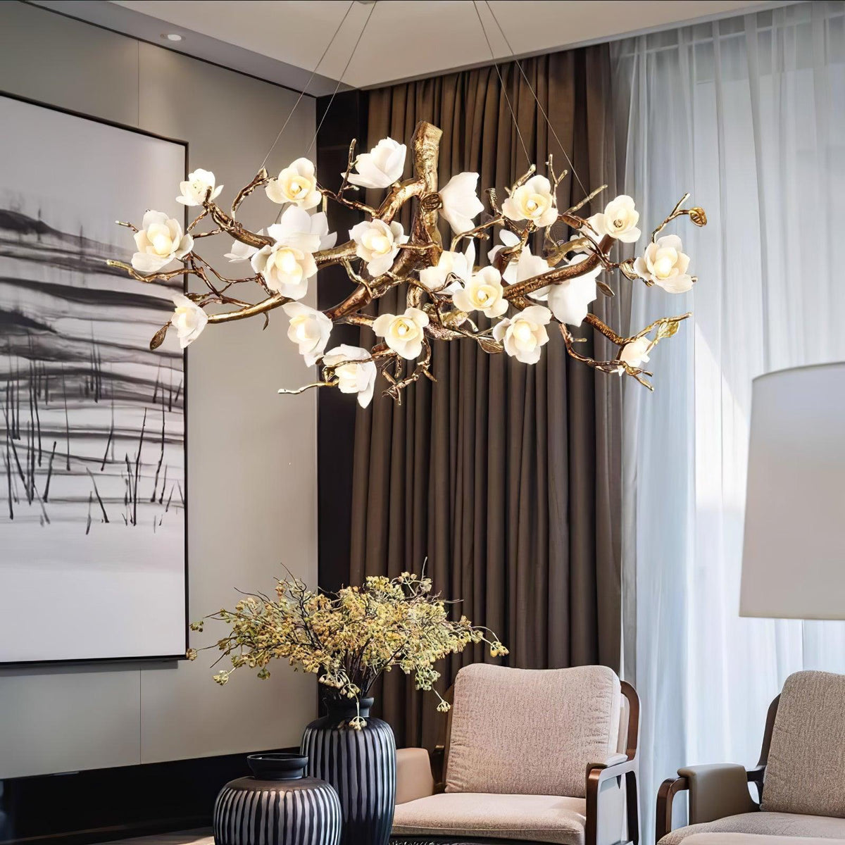 Lustre rond en laiton à branches fleuries en céramique — Grésil