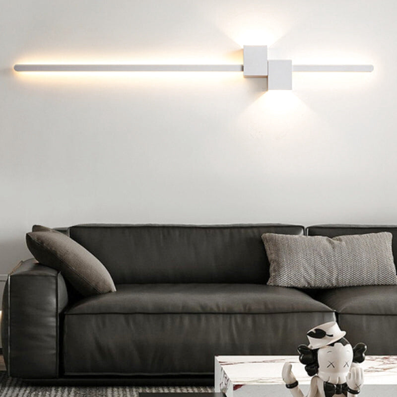 Applique murale LED en longue barre linéaire métallique — Bergeronnette