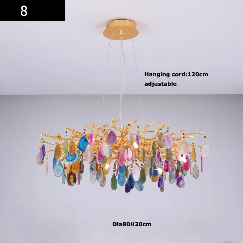 lustre design art déco en agate colorée pour intérieur élégant