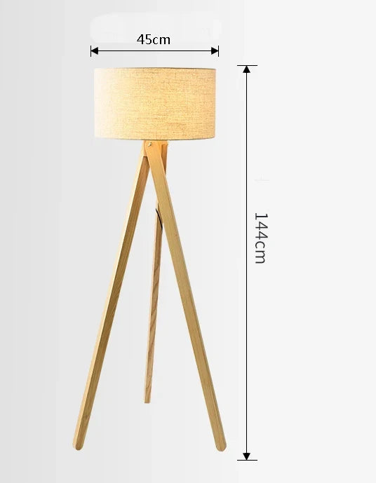 lampadaire nordique en bois massif avec interrupteur à pied lumineux