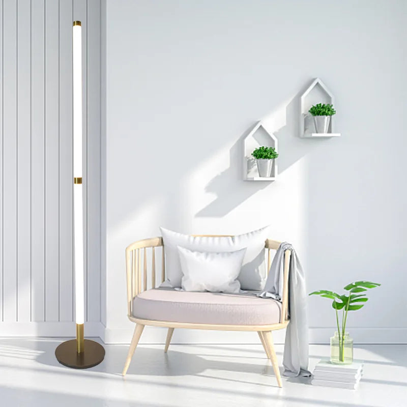 lampadaire d'angle moderne démontable avec lumière sur pied