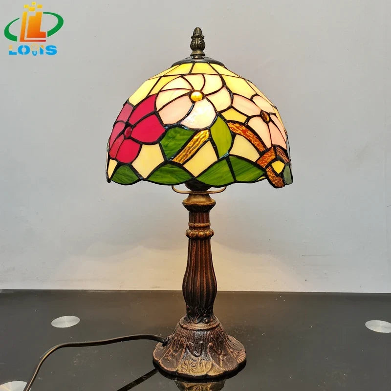 lampe de table style américain en verre teinté pour intérieur décoratif