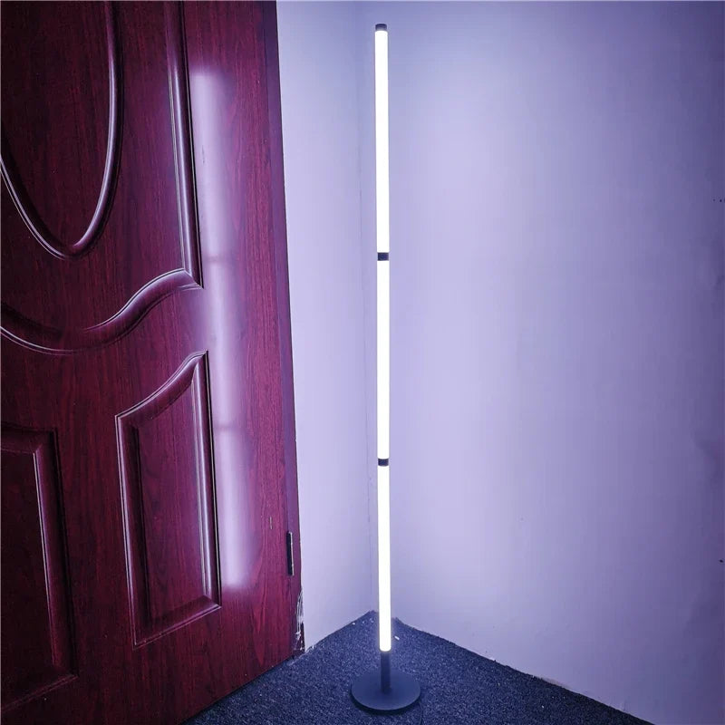 lampadaire d'angle moderne démontable avec lumière sur pied