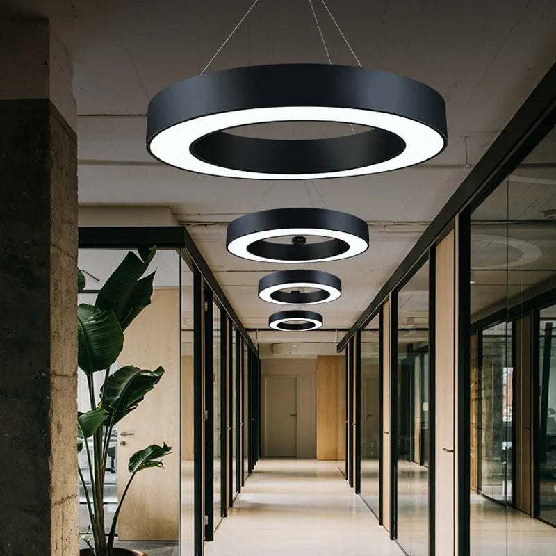 suspension lumière led en métal minimaliste suspendue