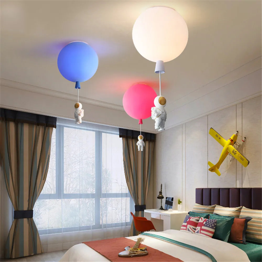 plafonnier led nordique avec astronaute et ballons pour enfants