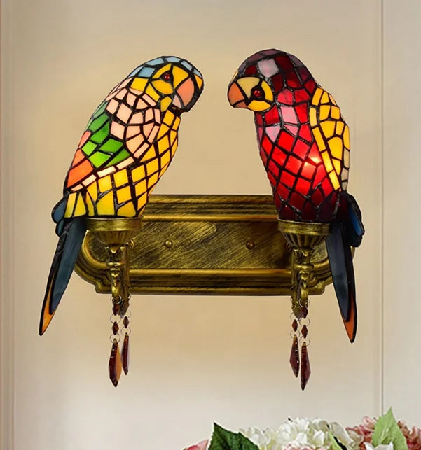 applique murale design en verre coloré motif perroquet