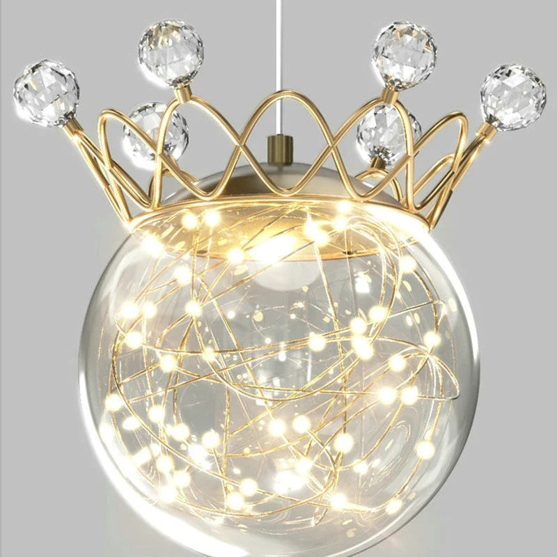 applique murale en forme de couronne de cristal avec gypsophile