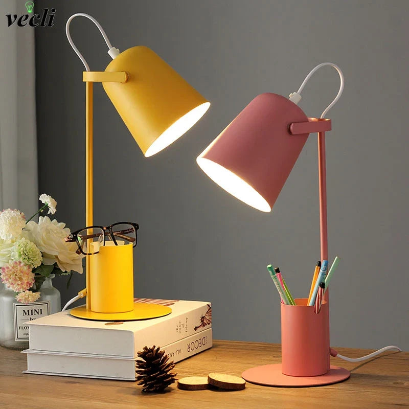 lampe de table led réglable style nordique avec porte-stylo protection yeux