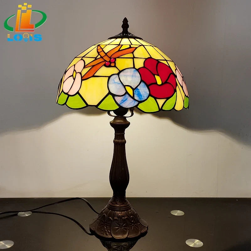 lampe de table style tiffany avec fleurs et libellules décorative