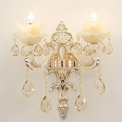 applique murale en cristal design moderne pour intérieur élégant
