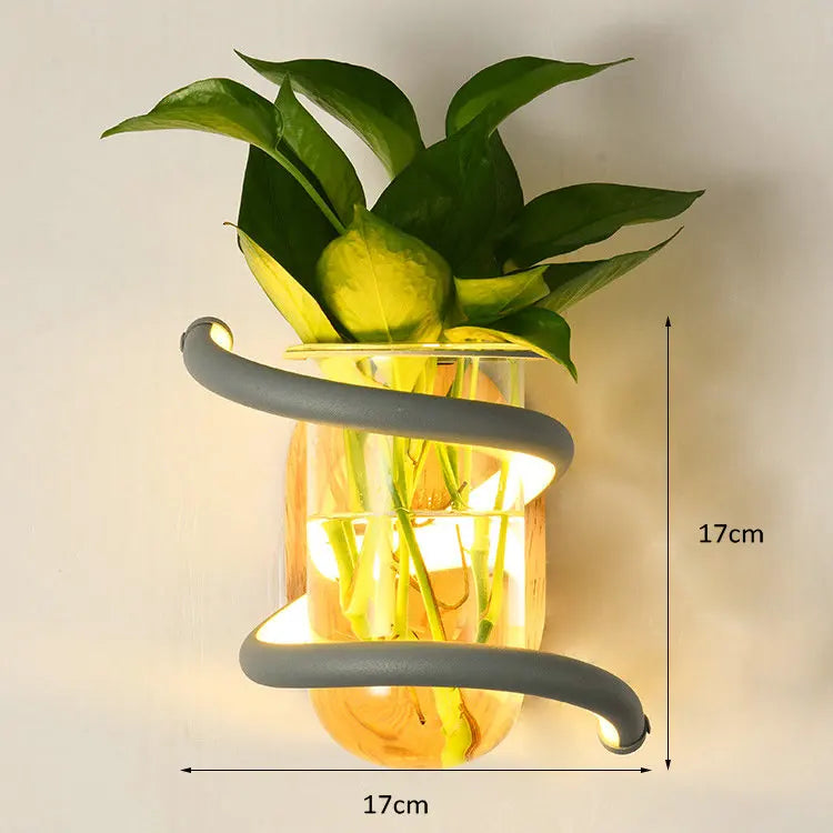 applique murale nordique en bois avec plante verte pour ambiance chaleureuse