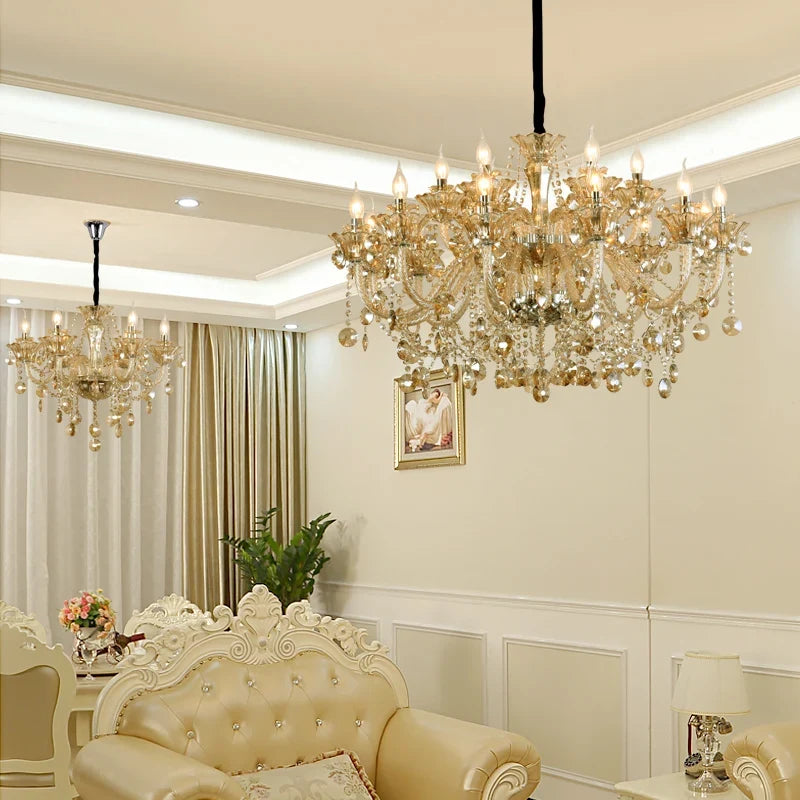lustre en cristal moderne pour intérieur élégant et raffiné