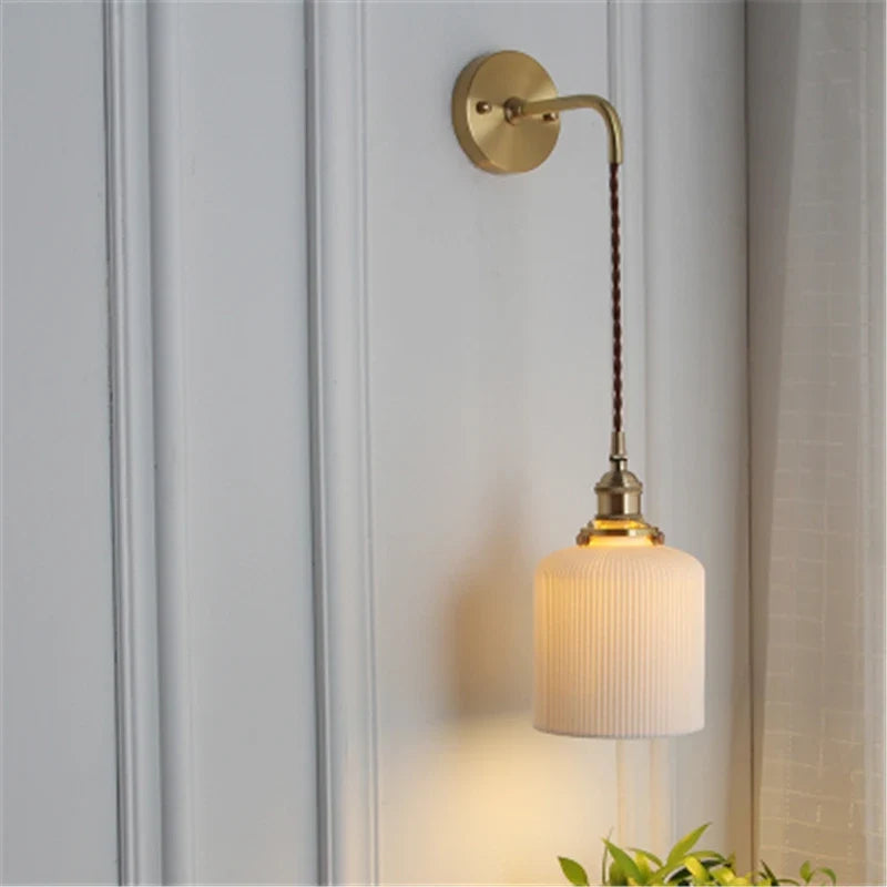 applique murale en porcelaine blanche design nordique élégant pour intérieur
