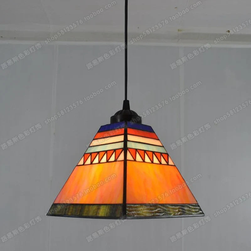 lustre espagnol tiffany pour restaurant et café vitré
