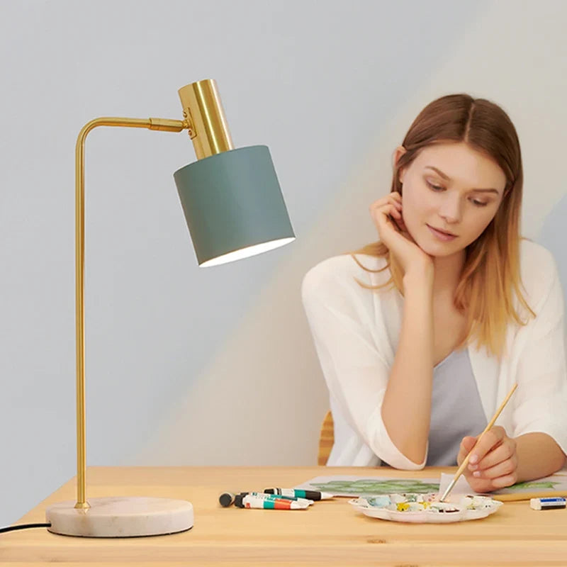 lampe de bureau led nordique réglable pour lecture et décoration