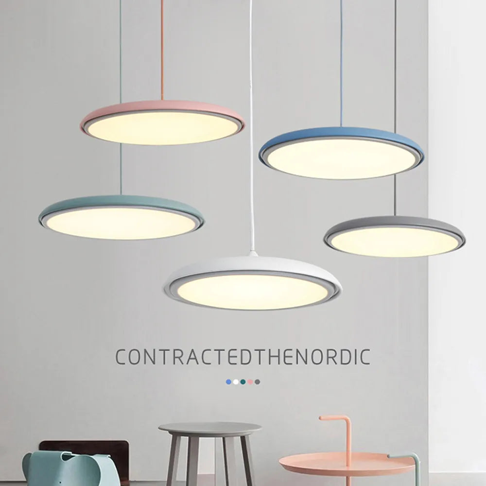 Suspension LED post-modernes nordiques
