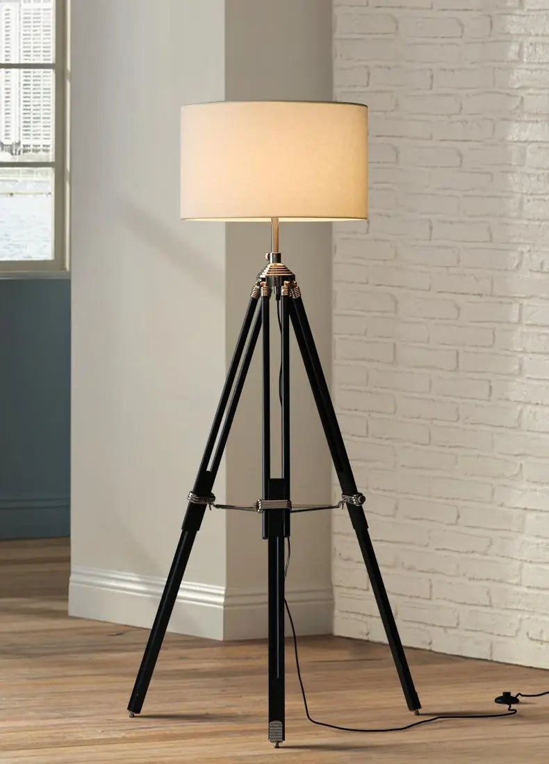 lampe à poser en bois massif style industriel créatif