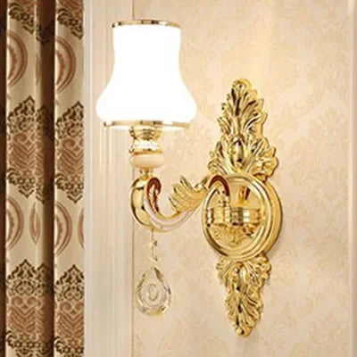 applique murale en cristal design moderne pour intérieur élégant