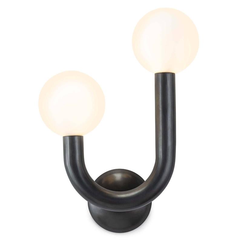 Applique murale à deux globes en verre opalin sur bras courbé — Véronique