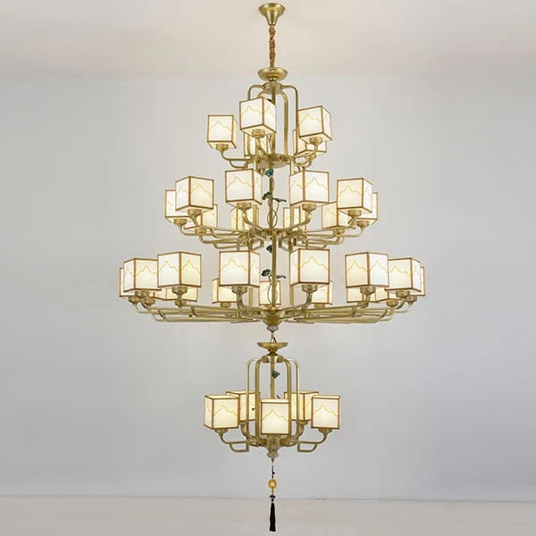 lustre chinois classique doré design pour intérieur élégant