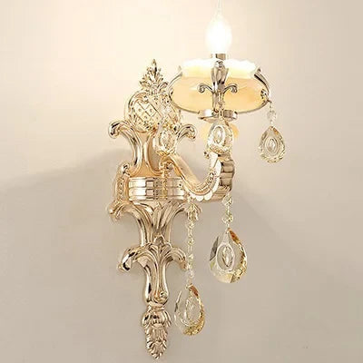 applique murale en cristal design moderne pour intérieur élégant