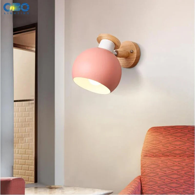 applique murale moderne en fer et bois à led