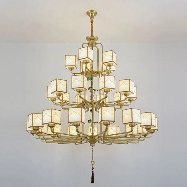 lustre chinois classique doré design pour intérieur élégant