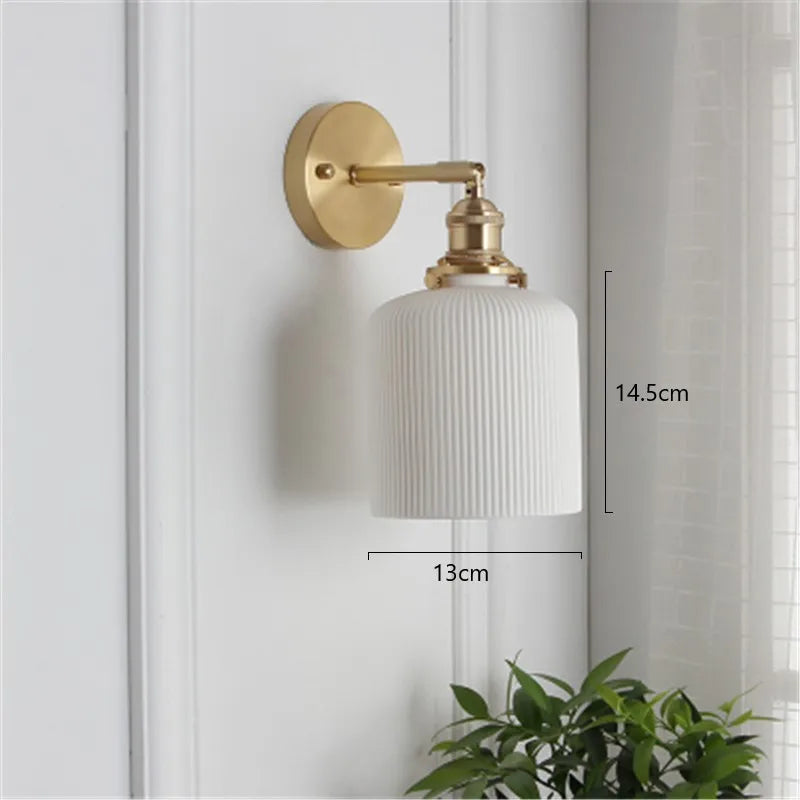 applique murale en porcelaine blanche design nordique élégant pour intérieur