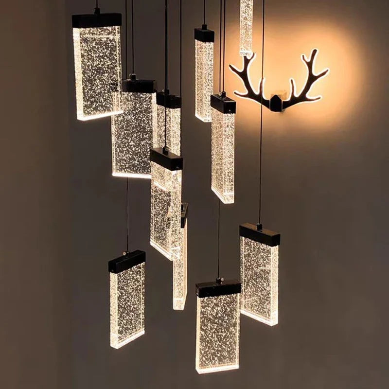 lustre en cristal design lumineux pour escalier et décoration intérieure