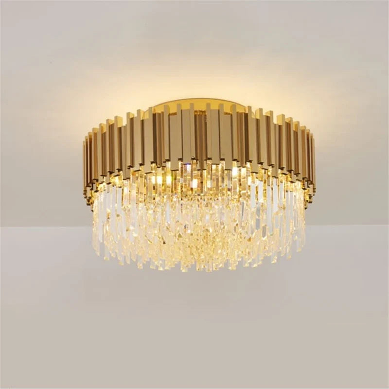 lustre en cristal doré moderne design pour intérieur élégant