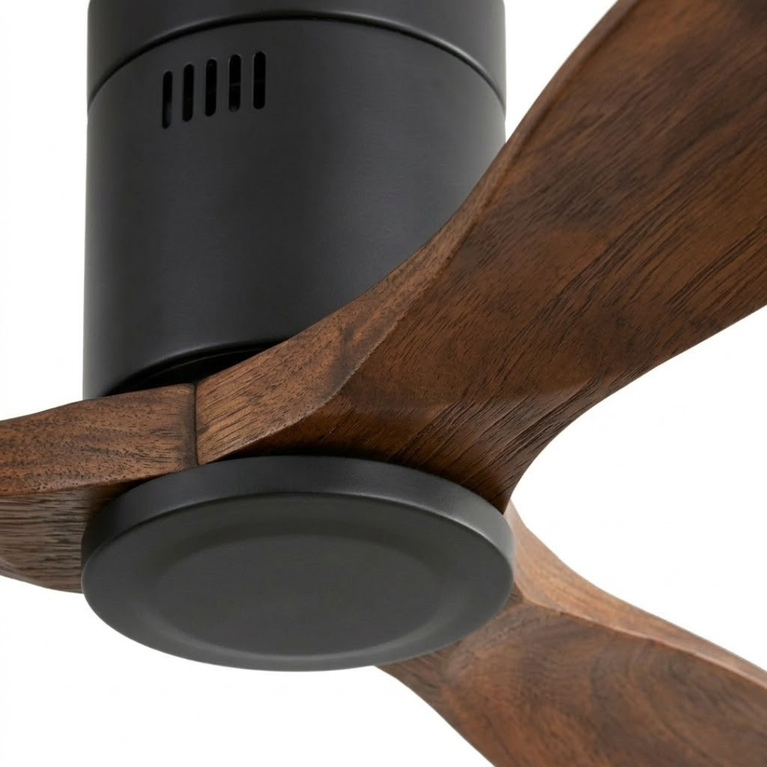 Ventilateur de plafond en bois teinté noyer, sans éclairage — Arénite