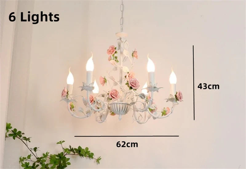 lustre en fer forgé avec décor de roses romantiques fleurs pastorales