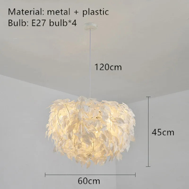 lustre en feuilles plastiques pour une ambiance romantique et décorative