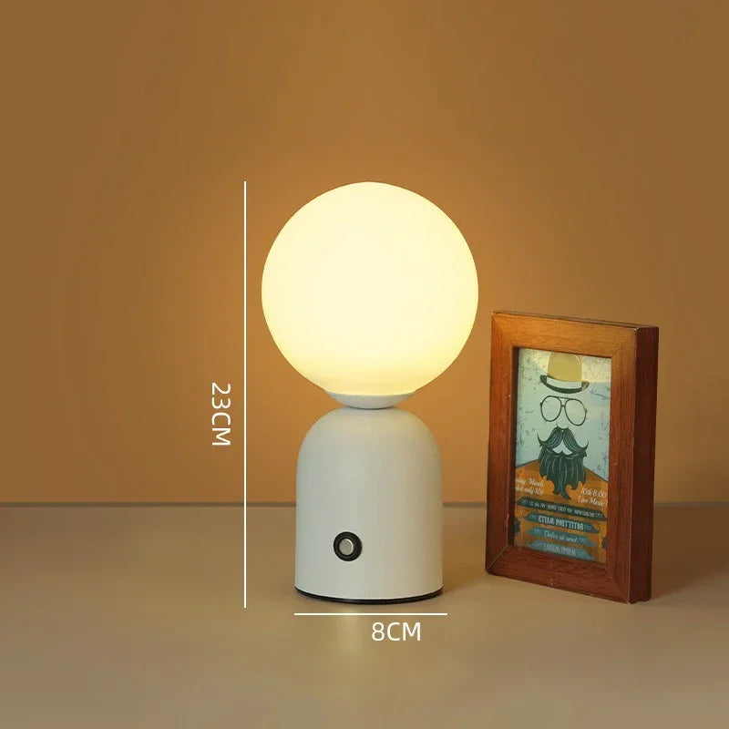 lampe à poser led tactile rechargeable avec intensité variable