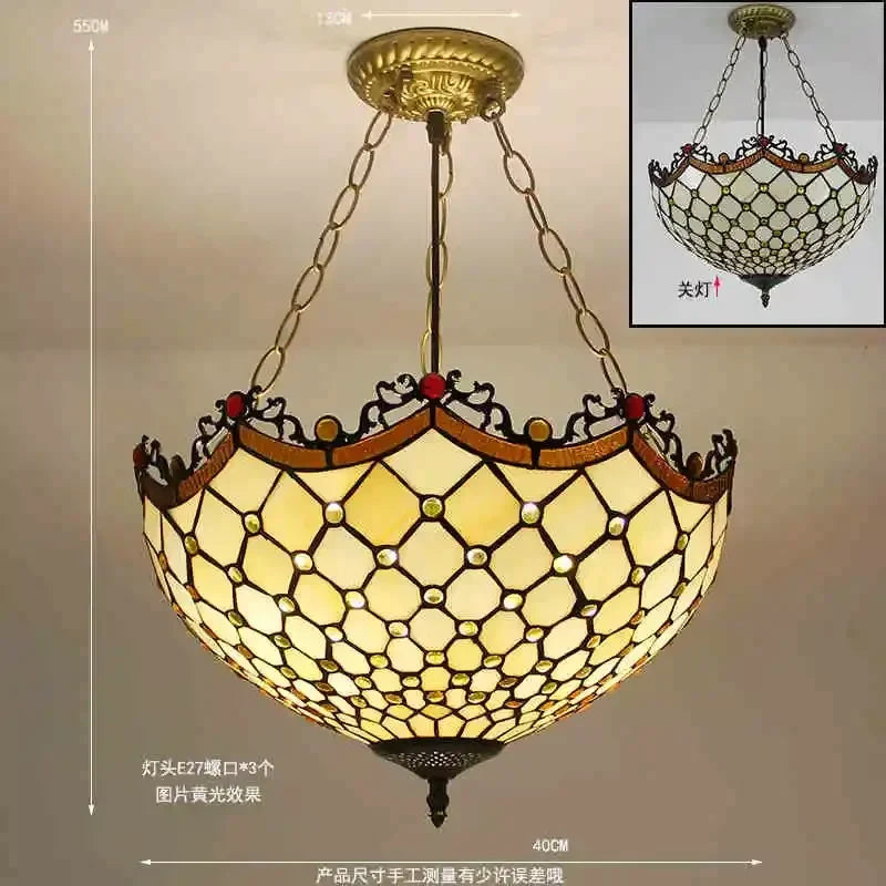 lustre en verre teinté style tiffany pour décoration intérieure suspendue