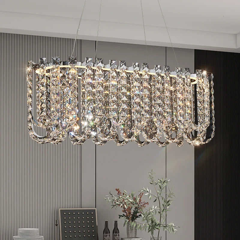 lustre en cristal moderne pour un intérieur élégant et raffiné