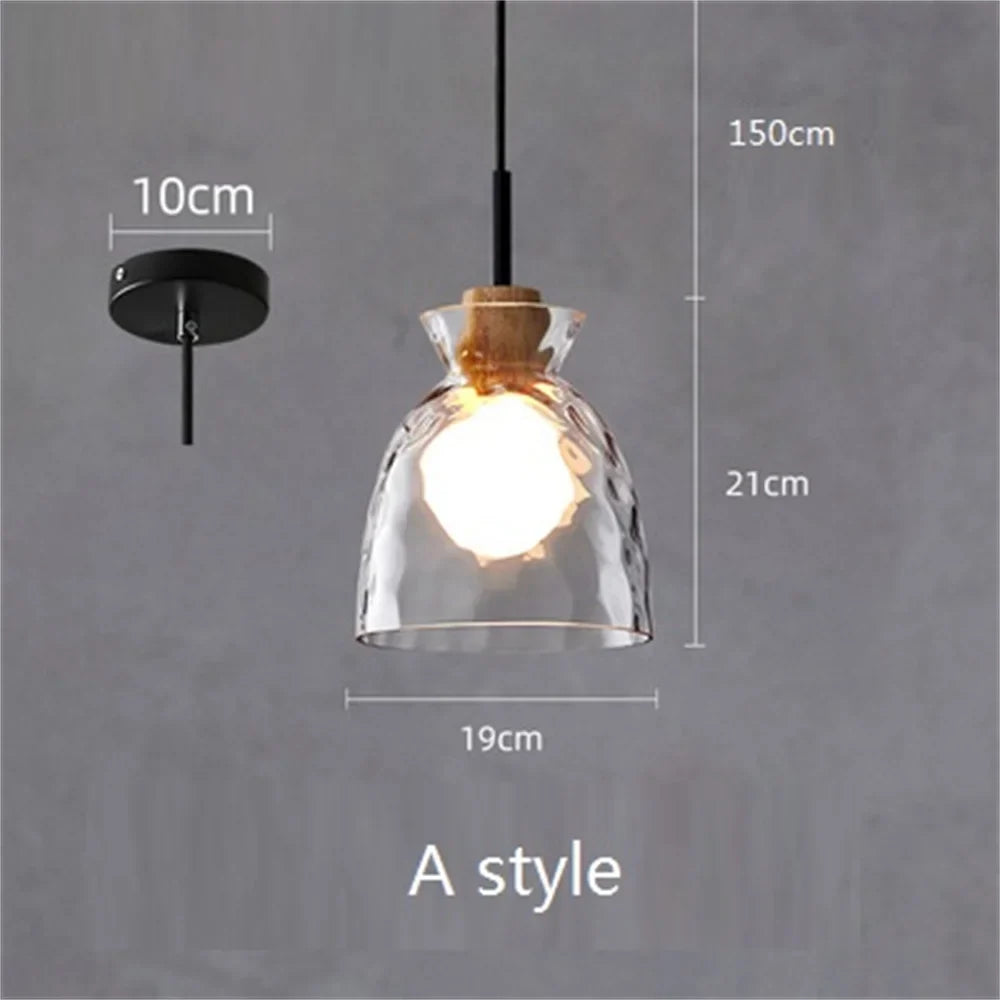 Suspension cloche en verre strié et capuchon en bois — Bergamote